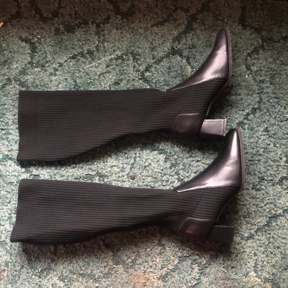 Black Ribbed Knee-High Boots